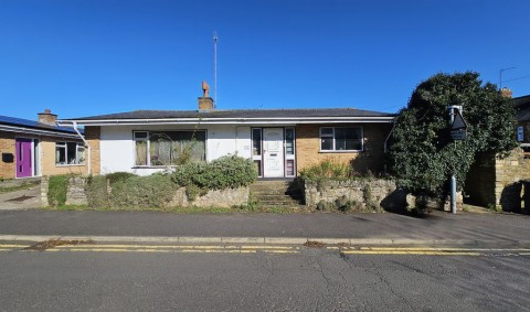 View Full Details for Halse Road, Brackley, Northants